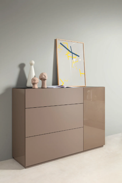 ROLF BENZ 9200 STRETTO - Wooden chest of drawers by Rolf Benz - view 3